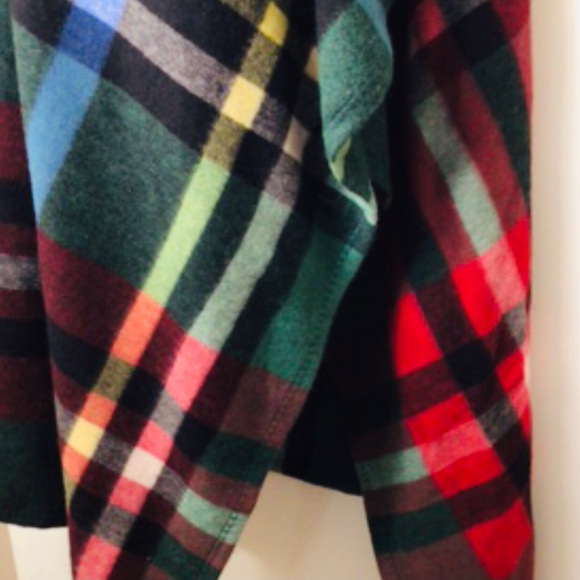Williams Sonoma Asymmetrical Plaid Scarf Black, Blue, Red, Green Lambswool soft - Picture 3 of 4